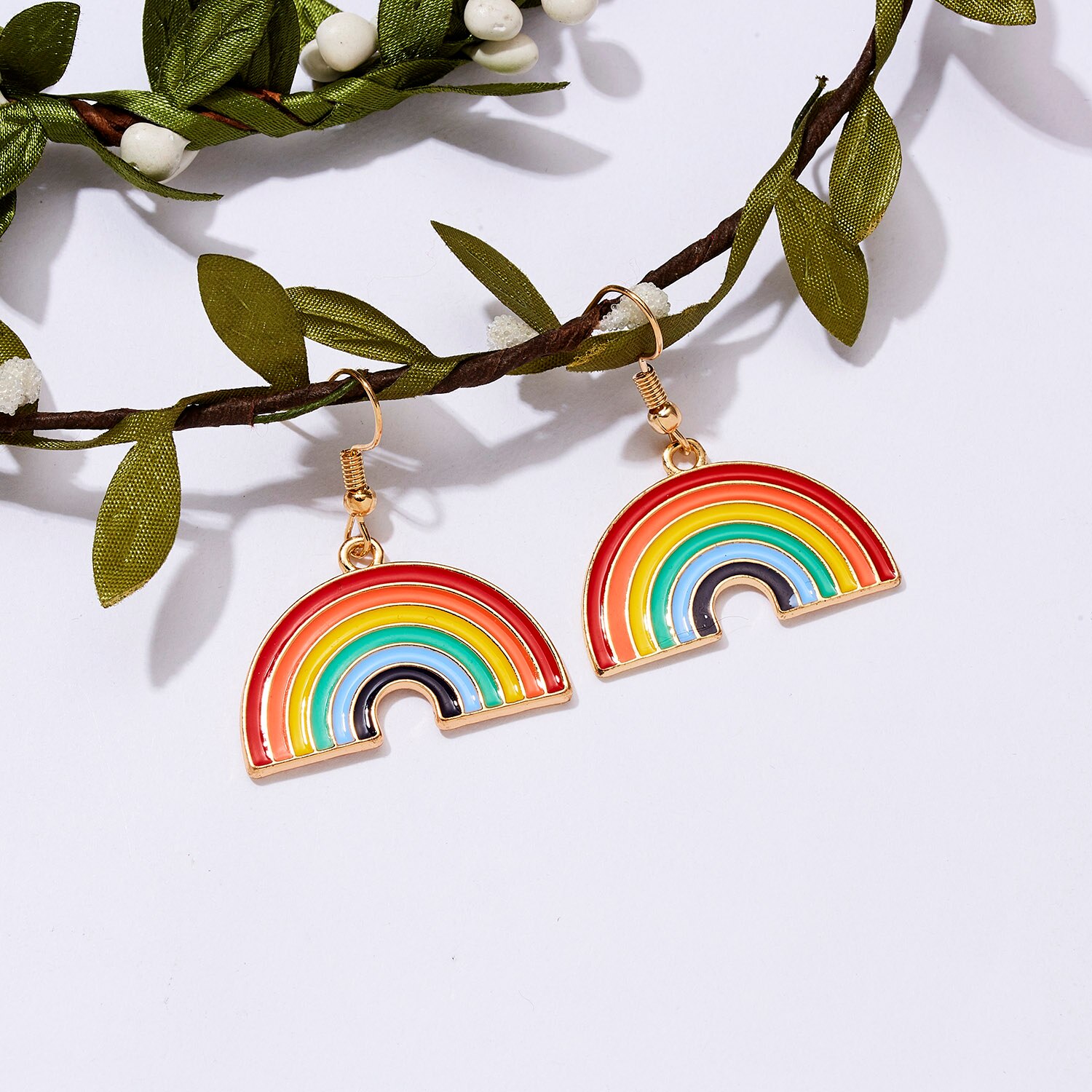 Rinhoo Leuke Regenboog Dangle Oorbellen Voor Vrouwen Pendientes Sieraden Eenvoudige Meisjes Brincos Kleurrijke Lgbt Rainbow Charm Oorbellen