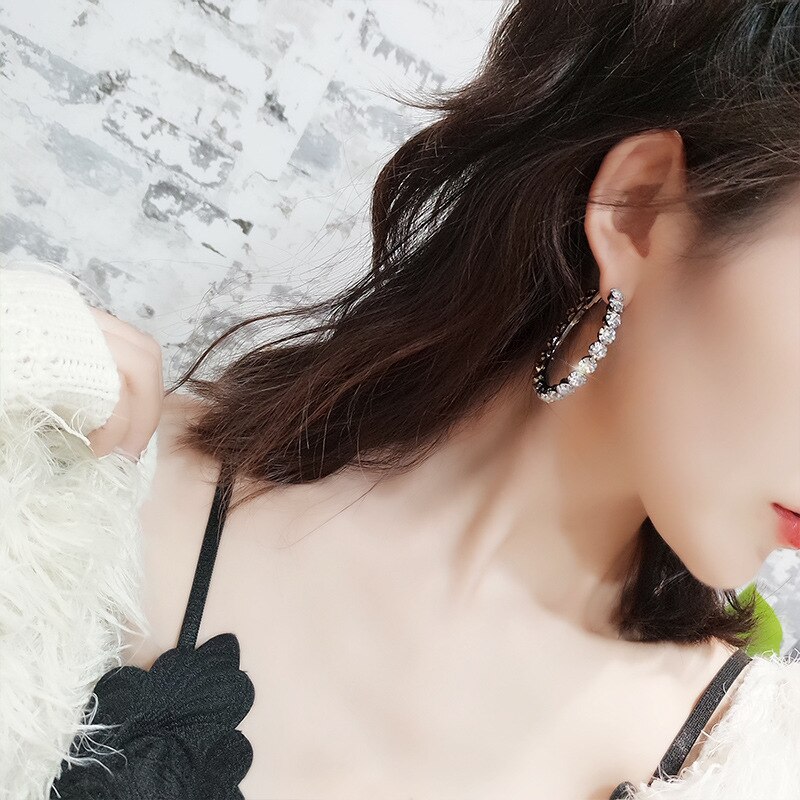 Huitan Luxury Oversize Hoop Earrings for Women Micro Paved Shiny CZ Versatile Style Female Daily Wear Ear Loop Jewelry