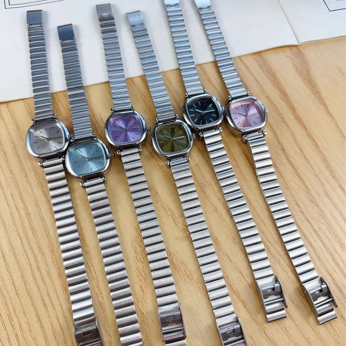 Dameklokker relogio feminino luksuriøs sølvfarget klokke dame stålrem kvarts armbåndsur klokke reloj mujer