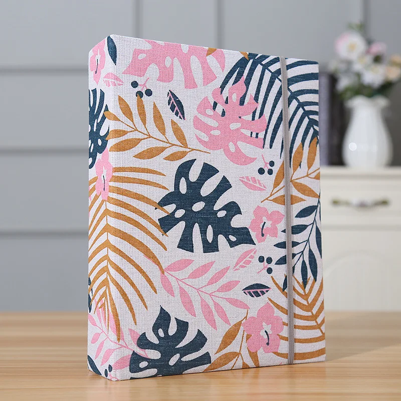 200pcs 6-inch Fabric Photo Album Large Capacity Interleaf Type Family Album Children Growth Memorial Booklet: Red