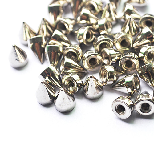 100 Stuks 9.5mm Zilver Cone Studs en Spikes Punk Screwback Zilver Cone Spikes Screwback Studs DIY Craft Cool Klinknagels Verschepen