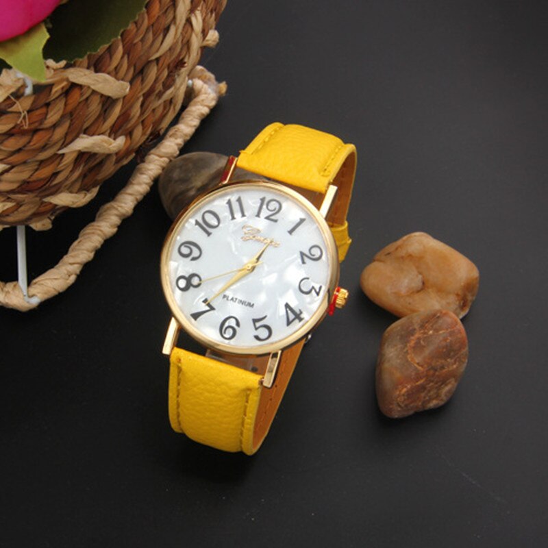 Geneva-reloj Digital de lujo para mujer, cronógrafo de cuarzo con correa de cuero y números grandes, Retro,: yellow