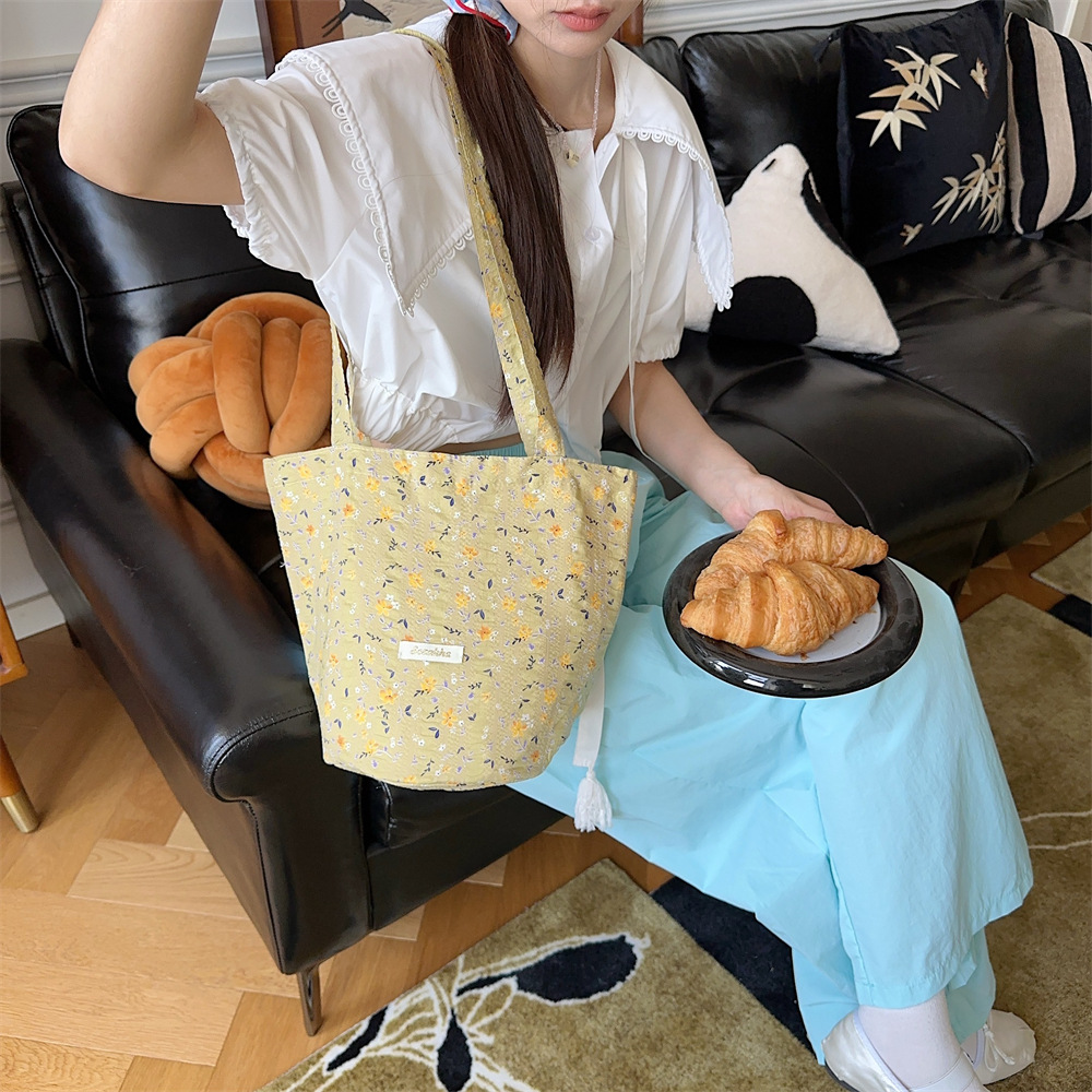 Summer Floral Women's Bucket Shoulder Bags Large Capacity Female Tote Underarm Bag Retro Flower Ladies Travel Handbags Purse