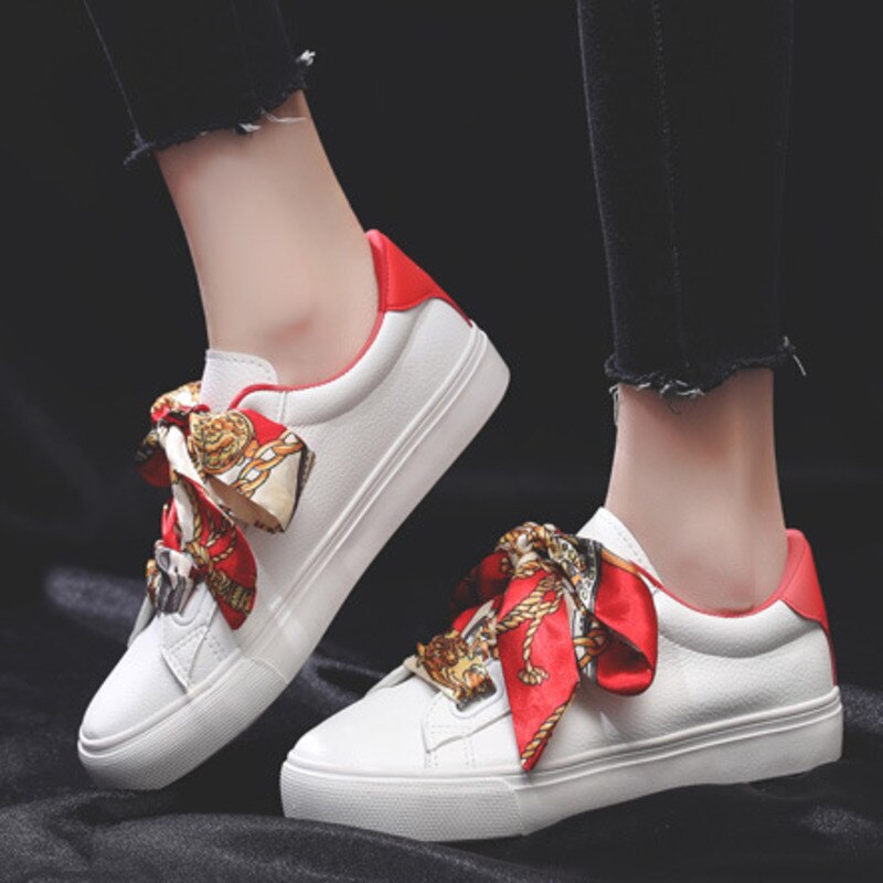 Kvinder hvide fritidssko ribbånd blonder læder vandtætte sneakers med sløjfe silkebånd efterår tørklæde snøring lav top 35-40