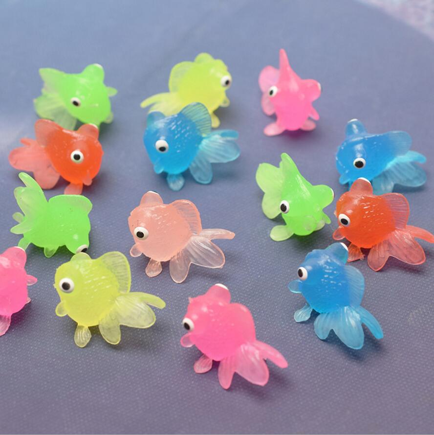 30Pcs/lot Mini Soft Rubber Gold Fish Baby Bath Toys Plastic Simulation Small Goldfish Water Toy Fun Kids Swimming Beach Toys