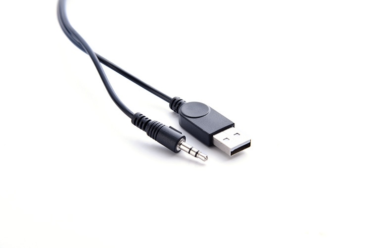 2in1 Cable - Micro USB to USB & 3.5mm Aux Standard Audio Jack Connection Cable - Compatible with many speakers, Mp3 Player