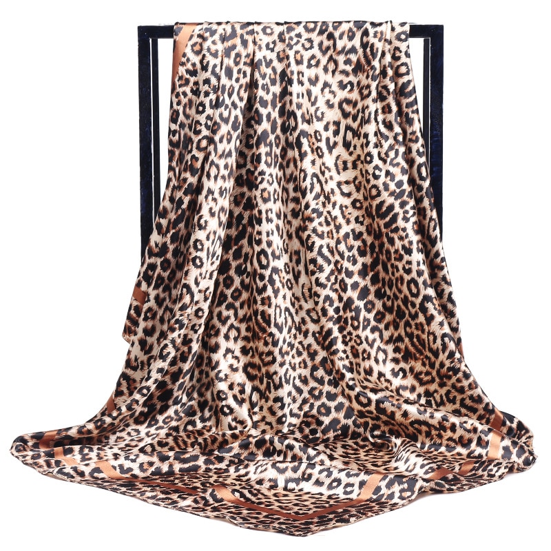 Vierkante sjaal 50 x 50 - Mode accessoires Vierkante sjaal 50 x 50 - Mode accessoires