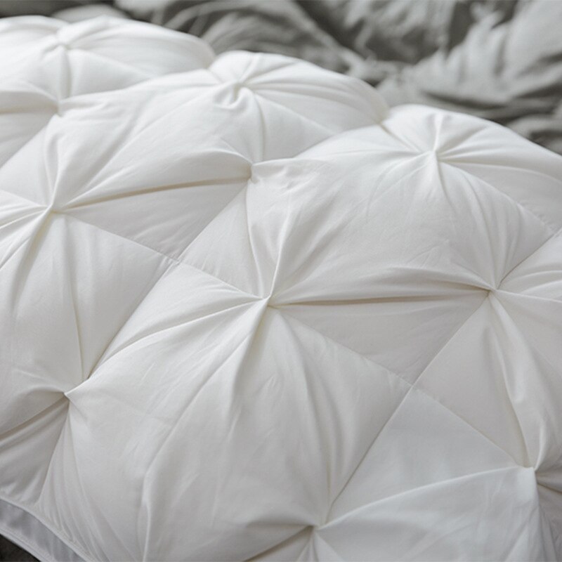 100% Cotton Hotel Pillowcase, Three-dimensional Sleeping Pillow, Soft and Comfortable Neck Pillow, 1 Standard Bedding Pillows