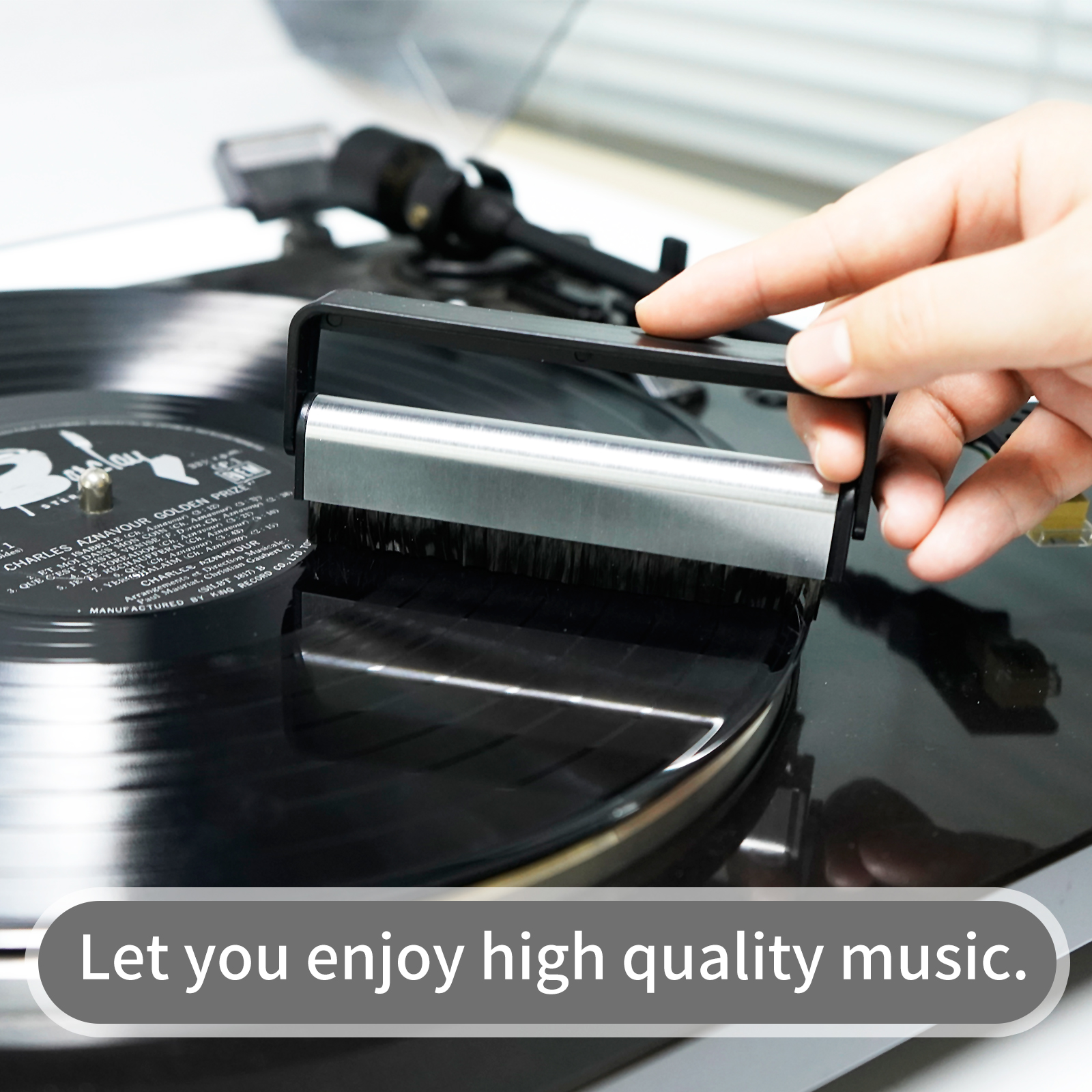 Zestaw robić czyszczenia płyt winylowych: szczotka antystatyczna z włókna węglowego, ściereczka robić czyszczenia, usuwanie kurzu robić gramofonu LP.