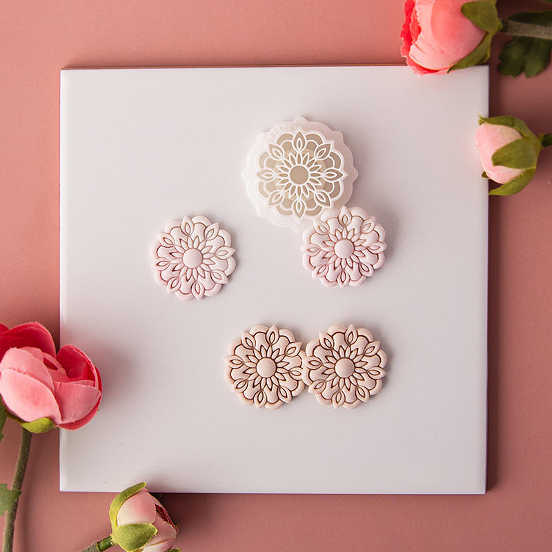 Cortador de arcilla polimérica Vintage, cortadores de arcilla de flores en relieve bohemio de loto para broches, joyería, pendientes, herramientas de fabricación DIY