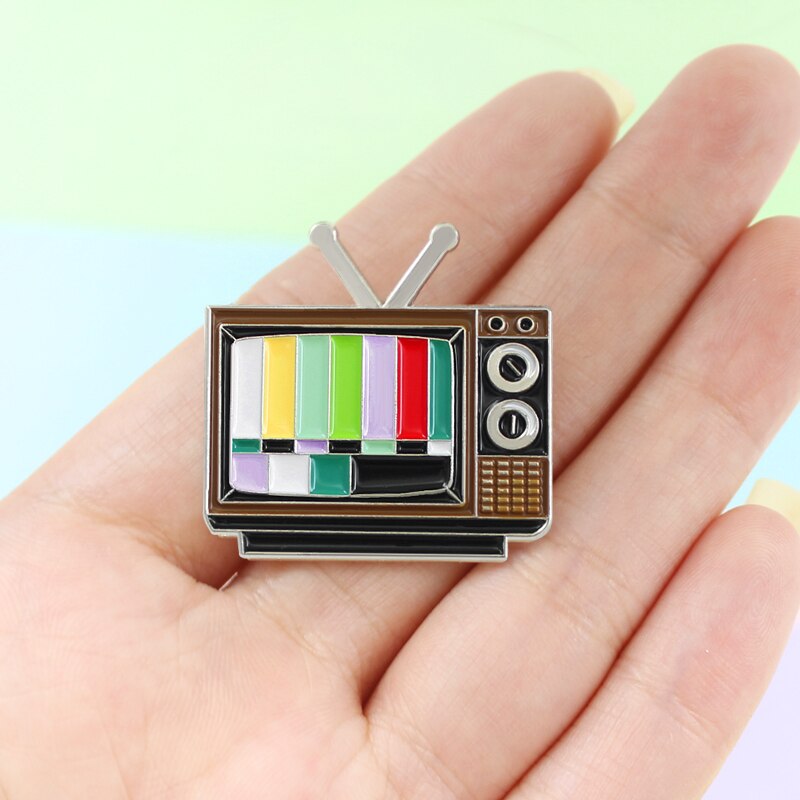 Vintage TV Pin No signal in 80s Lapel Pin Be riotous with colour Rainbow Brooch Custom jewelry badge Remembrance