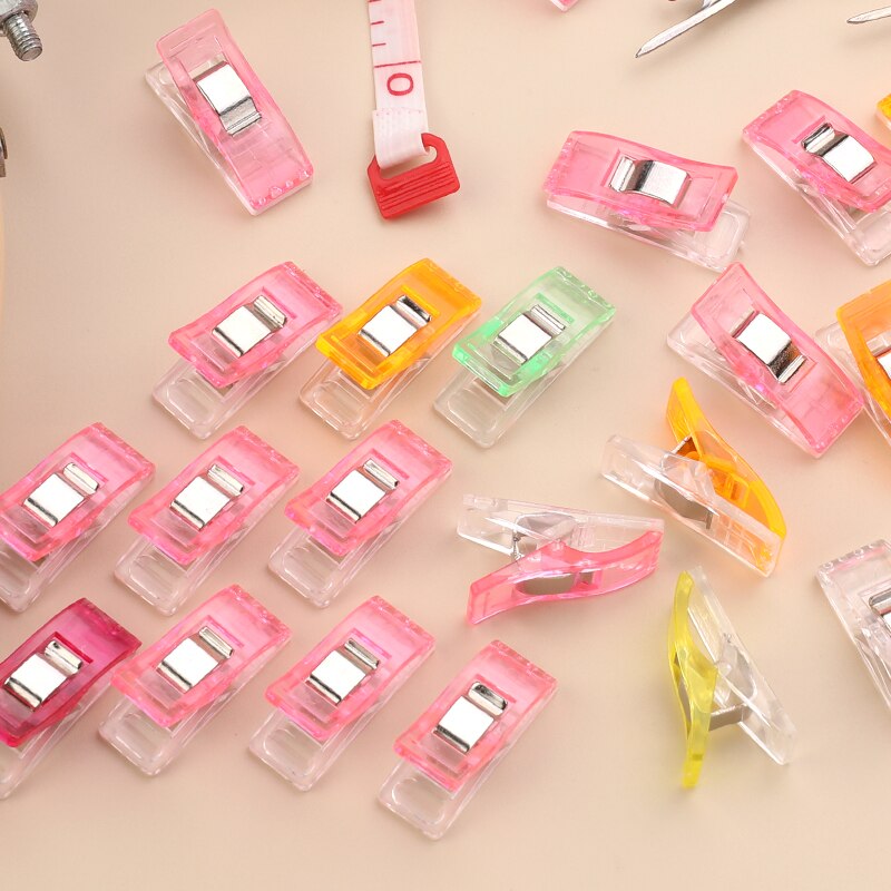 MIUSIE 20 Pcs Multicolor Plastic Clips Patchwork Hemming Clips Fabric Clamps Household Sewing Accessories Set