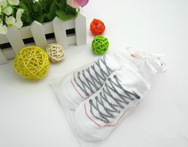 Infant Kleinkind Baby Jungen Mädchen Socken, Die Aussehen Wie Schuhe Anti-slip Baumwolle Innen Socke 0-6months Frieden Socken Schwarz weiß blau Rot