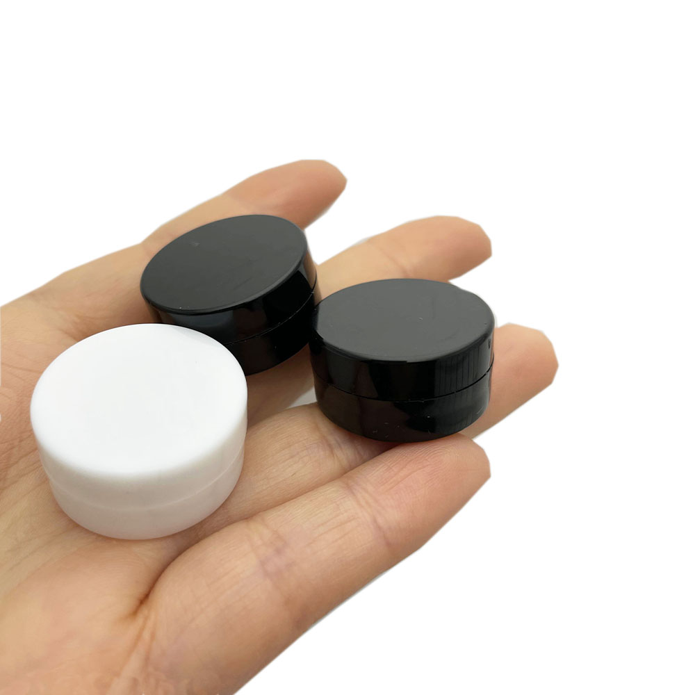 Mini frascos de crema vacíos, latas pequeñas de muestra, contenedor de embalaje de cosméticos, maquillaje DIY, blanco y negro, 1g