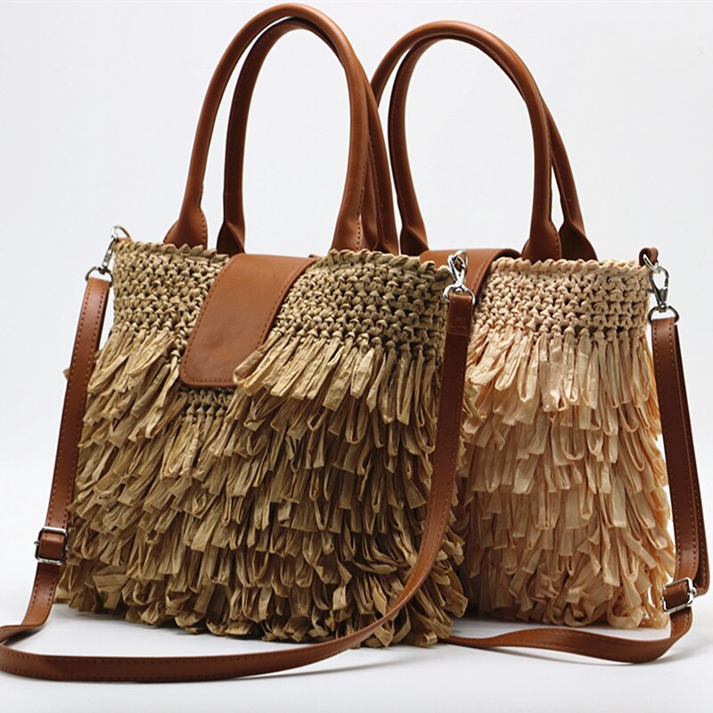Bolso de mano tejido con borlas, bandolera de paja
