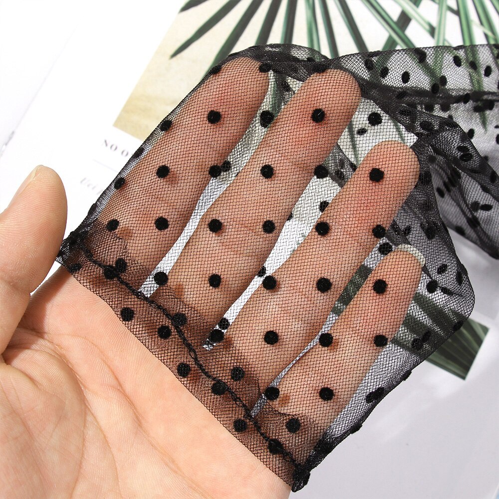 Guanti da donna con protezione solare guanti eleganti da donna lunghi in Tulle guanti elastici in pizzo pieno guanti sottili in garza a rete per la guida