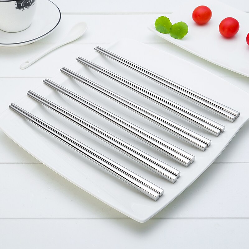 Palillos de acero inoxidable 304 para Sushi, palillos cuadrados chinos de Metal plateado, reutilizables, herramientas de cocina, 5 pares
