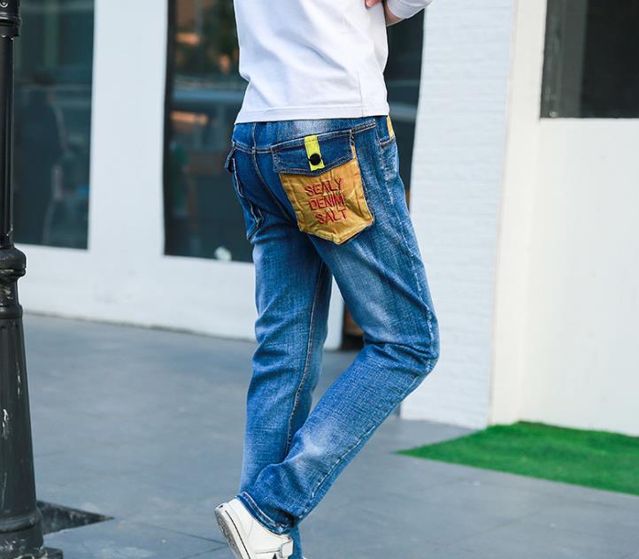 Nuovi jeans da ragazzo pantaloni in denim per bambini pantaloni per bambini in denim stampati con lettere all-match pantaloni per bambini moda autunno