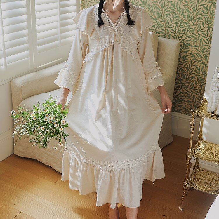 Lente Vrouwen Nachtkleding Geborduurde Kant Pyjama Prinses Sleepshirts Vintage Dames Katoen Beige Nachtjapon Nachtjapon