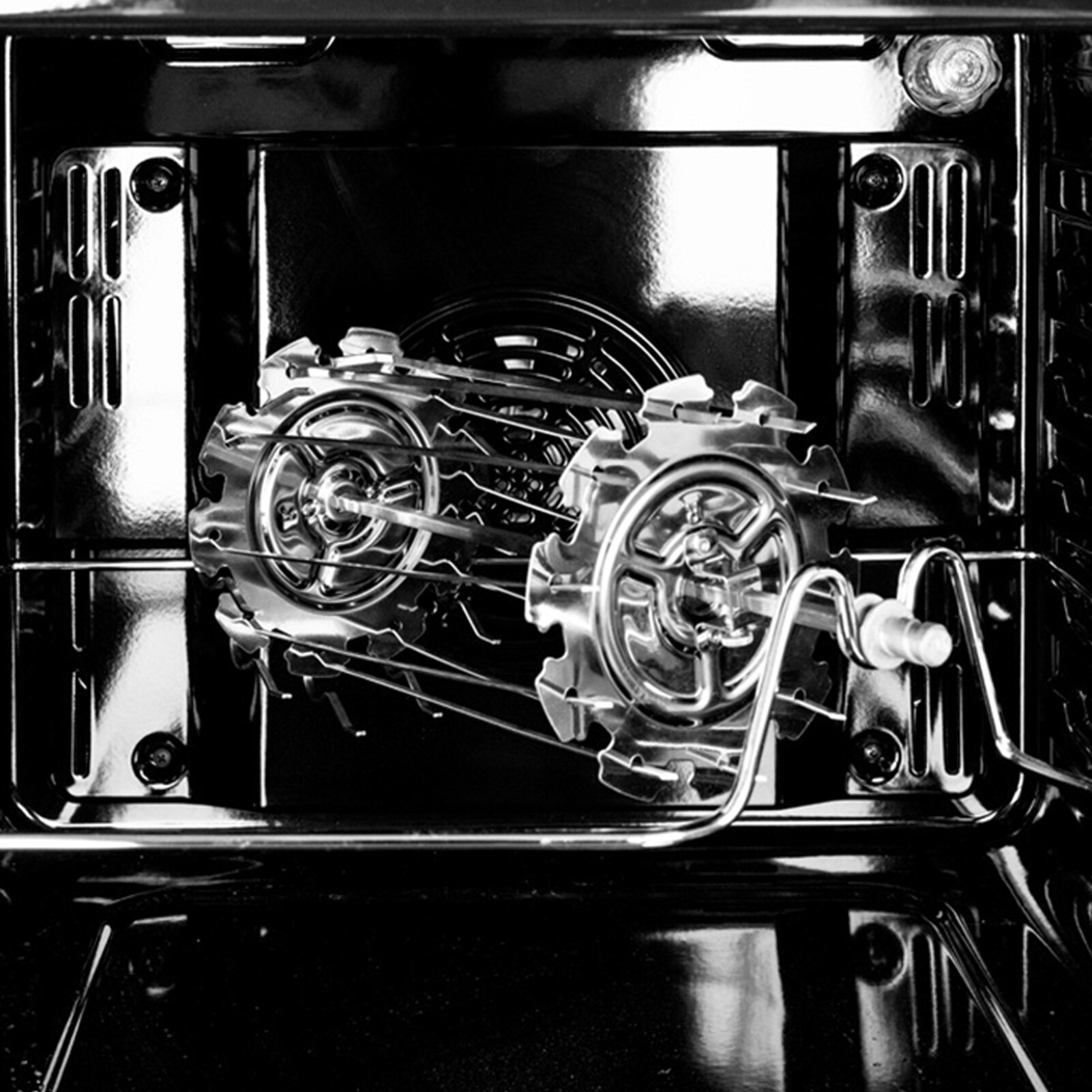 Barbecue Bar Skewer Stainless Steel Grill Rotating Skewers Roast Beef Turkey Grill Spit Charcoal Grill Camping Cooking Tools