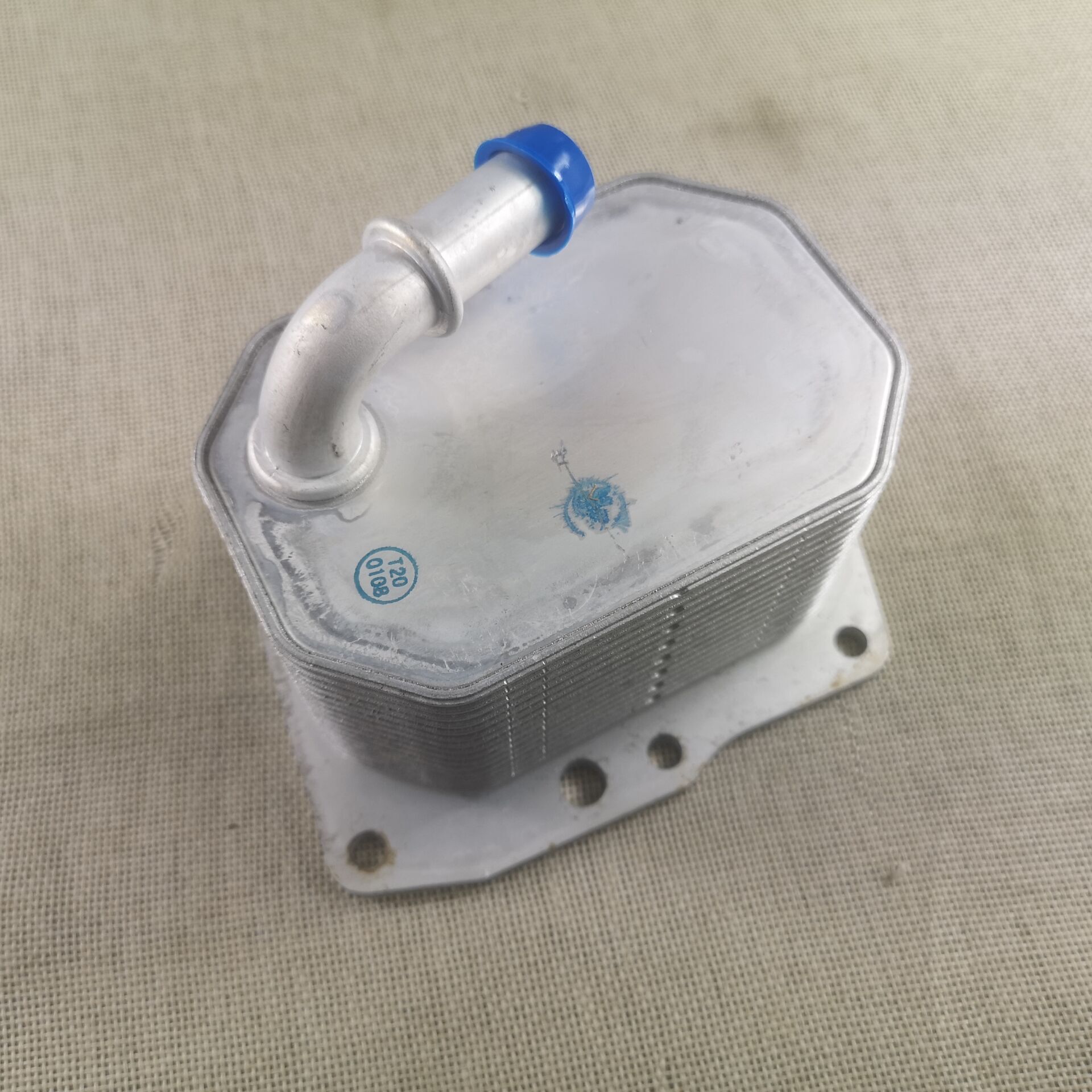 Enfriador de aceite para Ford Ranger OE: 1746665 / BB3Q6B624EA / BB3Q-6B624-EA