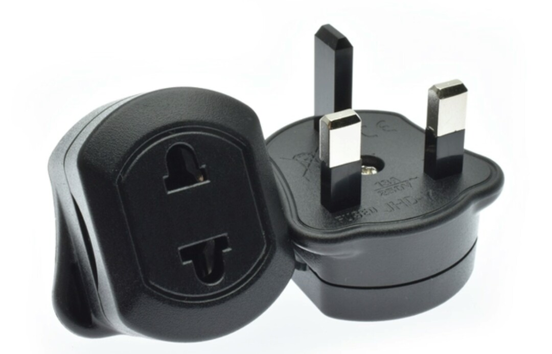 Universal Adapter EU Zu UK AC Power Buchse Stecker Usb Smart Steckdose Travel Adapter Ladegerät Adapter Konverter
