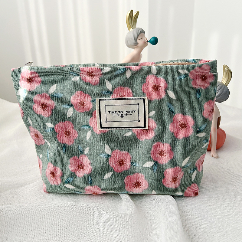 Cosmetic Bag Women Floral Makeup Case Organizer Korean Embroidery Cosmetic Pouch Travel Toiletry Bag Corduroy Canvas Beauty Case: Silver