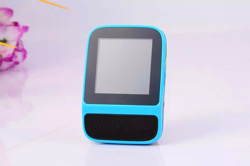 1.5 -zoll-tft-bildschirm, 4gb hifi-uhren,  mp3 player, smart-back-clip, sportuhren,  mp3 player mit fm-radio, schrittzähler: Blau