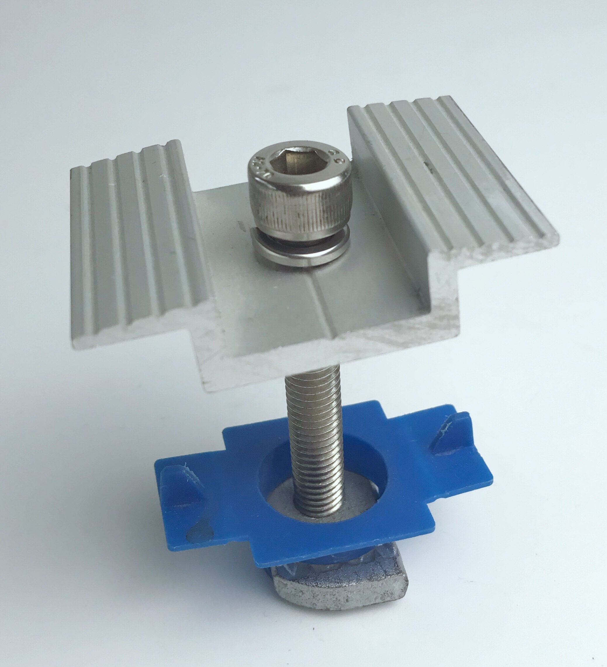 Low Price Galvanized Plastic Wing Channel Nut For Photovoltaic Support System