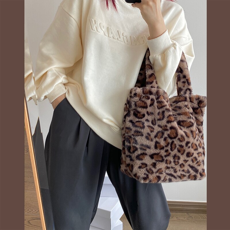 Sac à bandoulière léopard pour femme, grand sac à main en peluche, sac Messenger fourrure douce et chaude, hiver, nouveauté