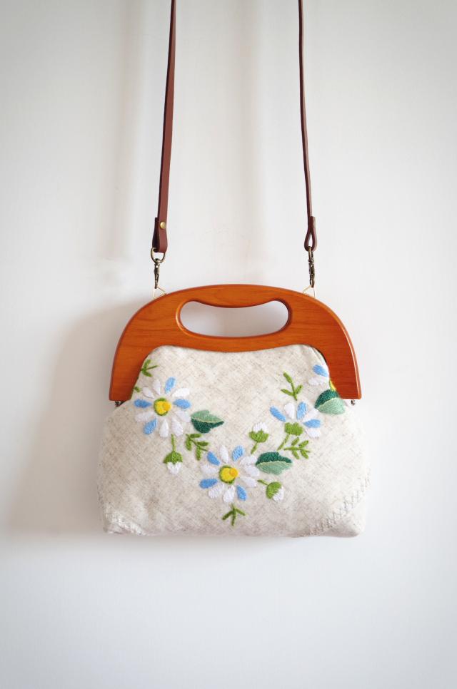 Angelatracy Borduurwerk Handtas Vrouwen Handgemaakte Tote Bloemen Boekentassen Kamille Koreaanse Bloemen Tassen Vintage Houten Schoudertas