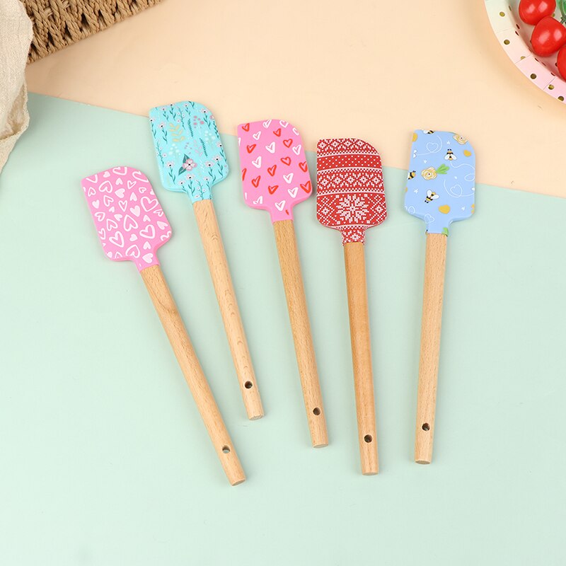 Color Silicone Baking Spatula Heat-Resistant Non-stick Cooking Utensils Non-deformable Soft Baking Spatula Kitchen Baking Tool