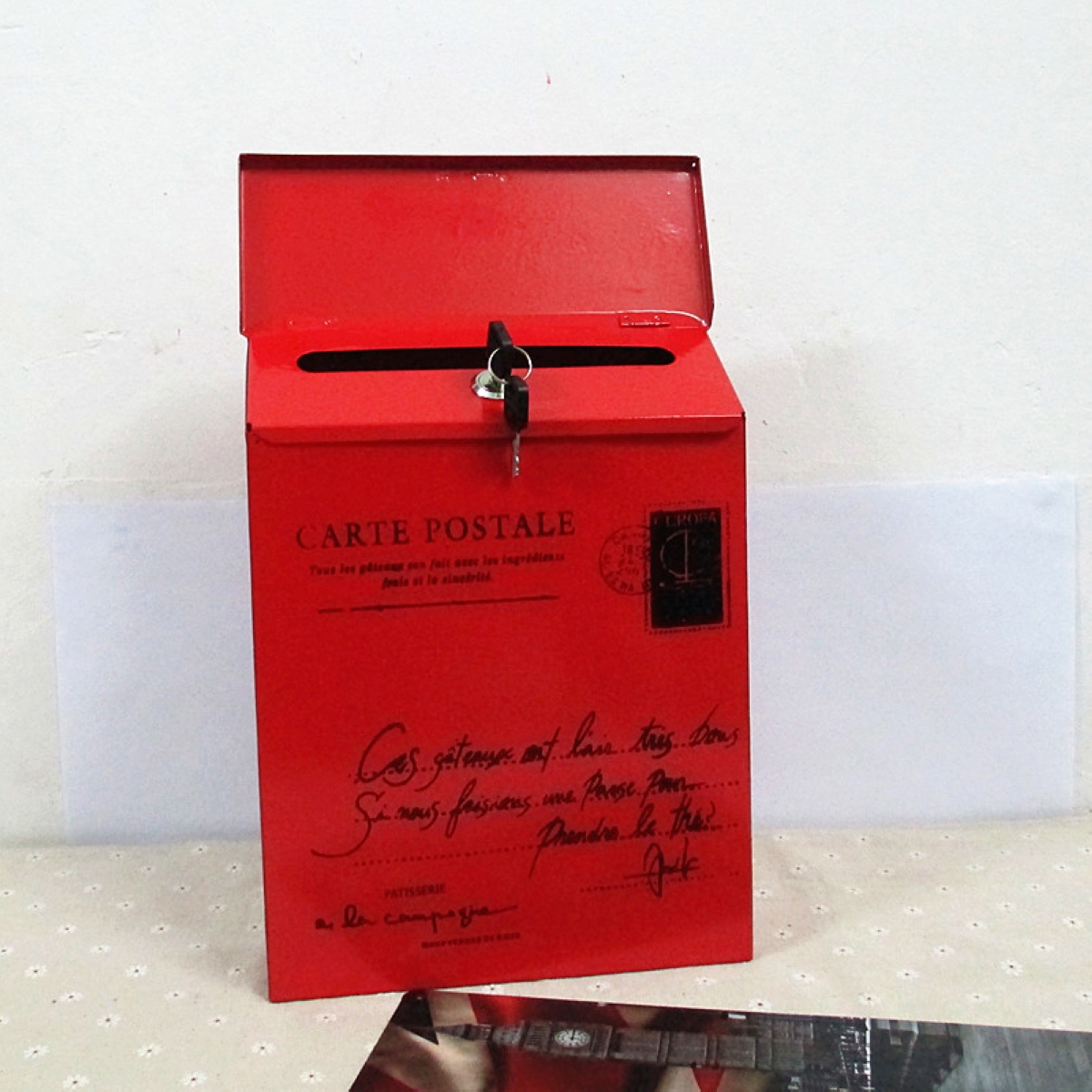 1pc metal postkasse firkantet stort jern postkasse brevpost låsbar med nøgle udendørs: Rød