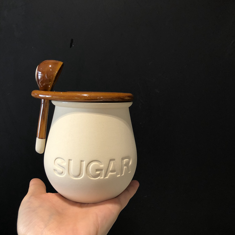 White Ceramic Sugar Bowl Pepper Seasoning Box with Lid Spoon Household Kitchen Storage Bottle Pepper Shaker Food Container Decor