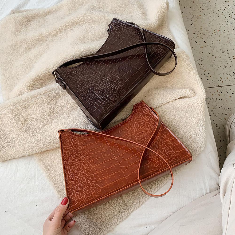 Women Handbag Retro Alligator Subaxillary Bag Vintage Small Triangle Square Bags Leather Retro Shoulder Bag Solid Color Tote