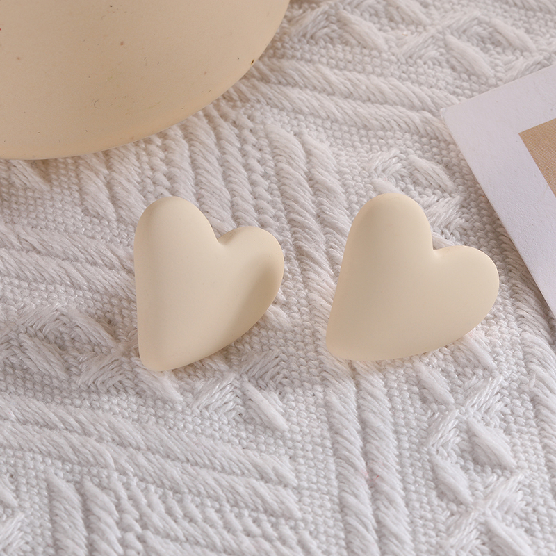 Pendientes de Clip con forma de corazón para mujer, aretes de estilo bohemio, de color rojo, blanco y amarillo: Color amarillo dorado claro