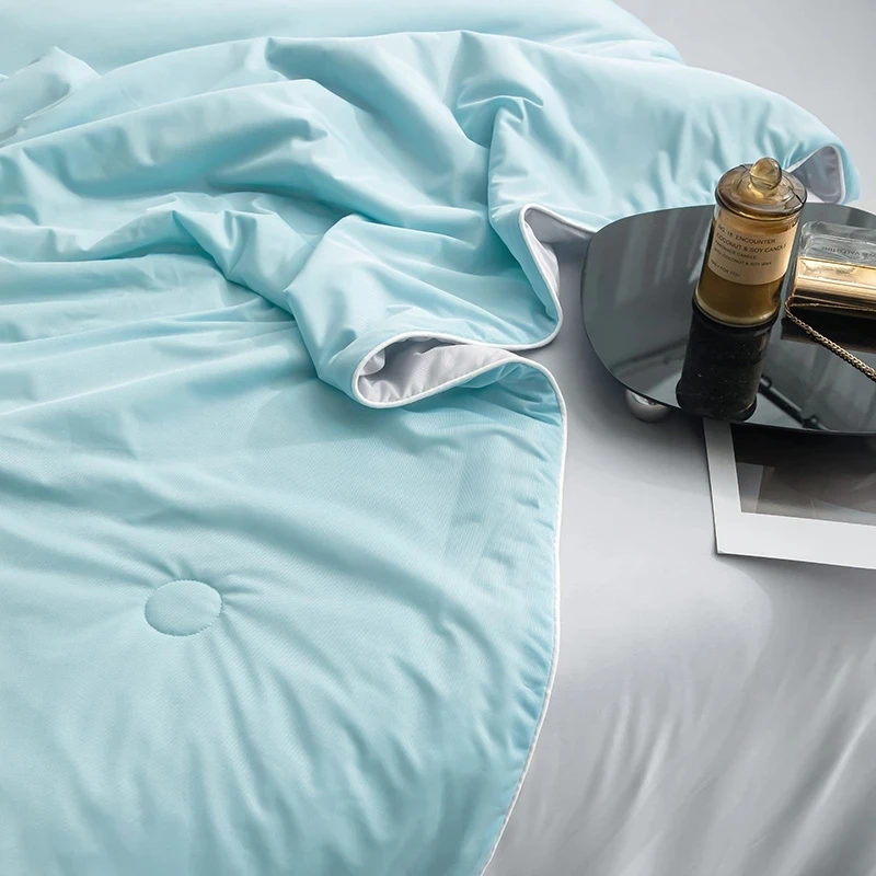 Manta de refrigeración para cama, edredón de aire acondicionado sedoso, ligero, frío de doble cara, tela de refrigeración, Verano