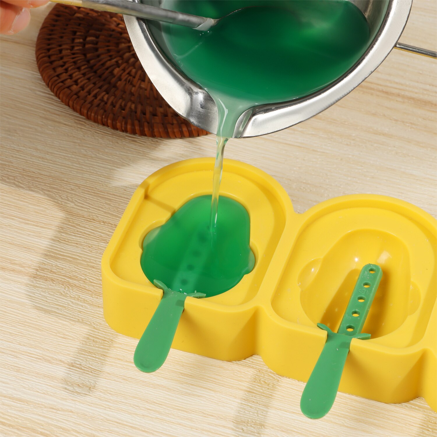 1pc Creativity 3-cavity Popsicle Mold DIY Homemade Bird Popsicle Ice Cream Popsicle Cake Silicone Mold With 3 Recyclable Sticks