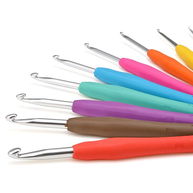 1pc 2-10mm z gumową rączką szydełko haki igły dzianiny plecione wyroby przędzy przyrządy do szycia szydełka szydełka narzędzia do dziania