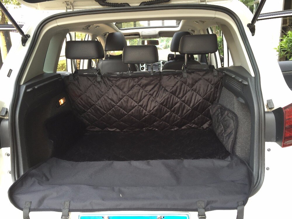 Car Boot Pet Seat Covers Waterproof Short Plush Quilted Fabric Car Interior Travel Accessories Car Seat Covers Mat for Pets Dogs