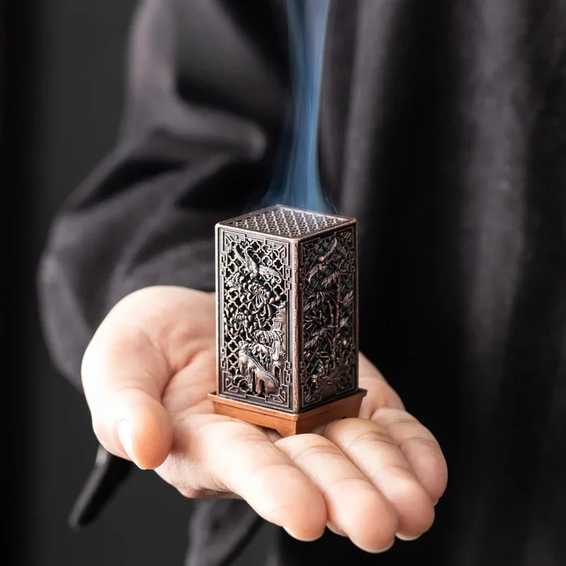 Brûleur d'encens Vertical carré, petit porte-encens en alliage Xiangyun, aromathérapie intérieure, ornement de maison, brûleurs d'encens en prune chinoise