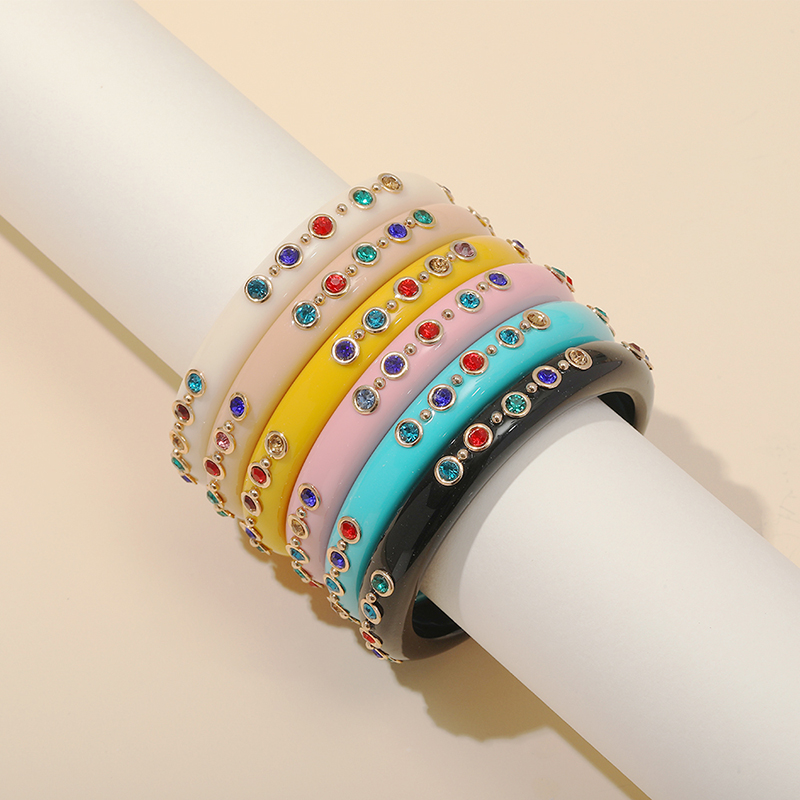 Braccialetti alla moda in cristallo acrilico Desginer braccialetti per ragazze gioielli indiani adolescenti accessori per braccialetti da donna in resina dura vintage