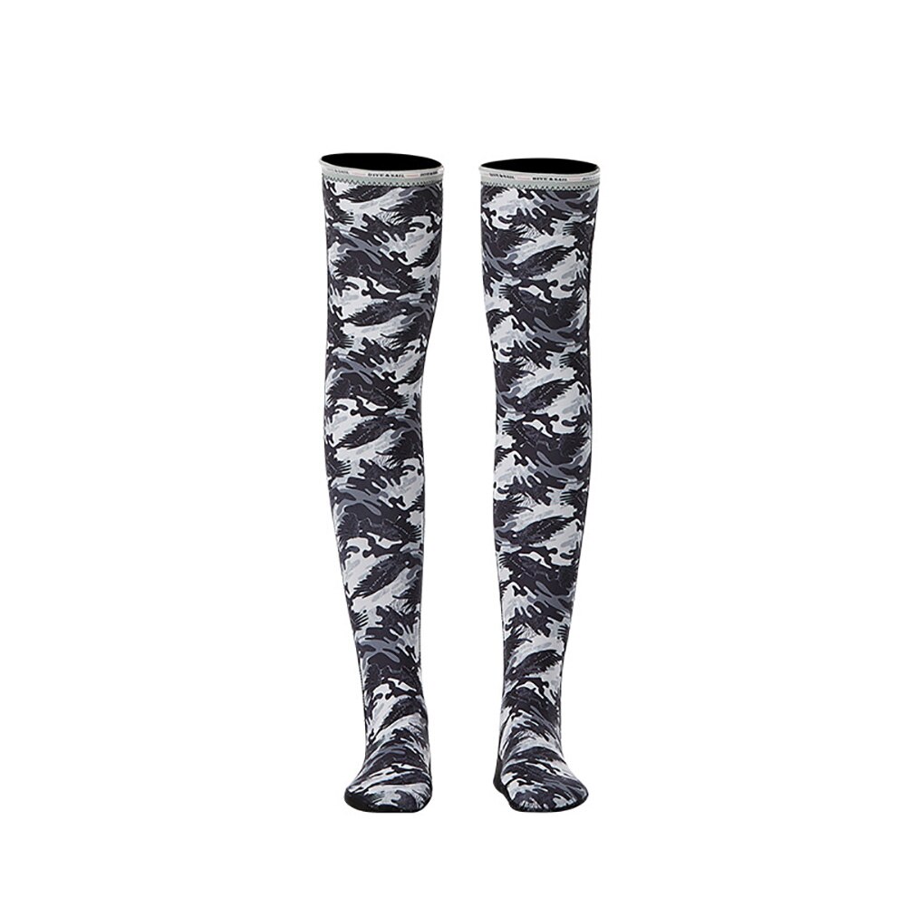 Las mujeres neopreno de 1,5 MM alto calcetines de tubo y surf buceo en profundidad y superficie medias: Camouflage / L