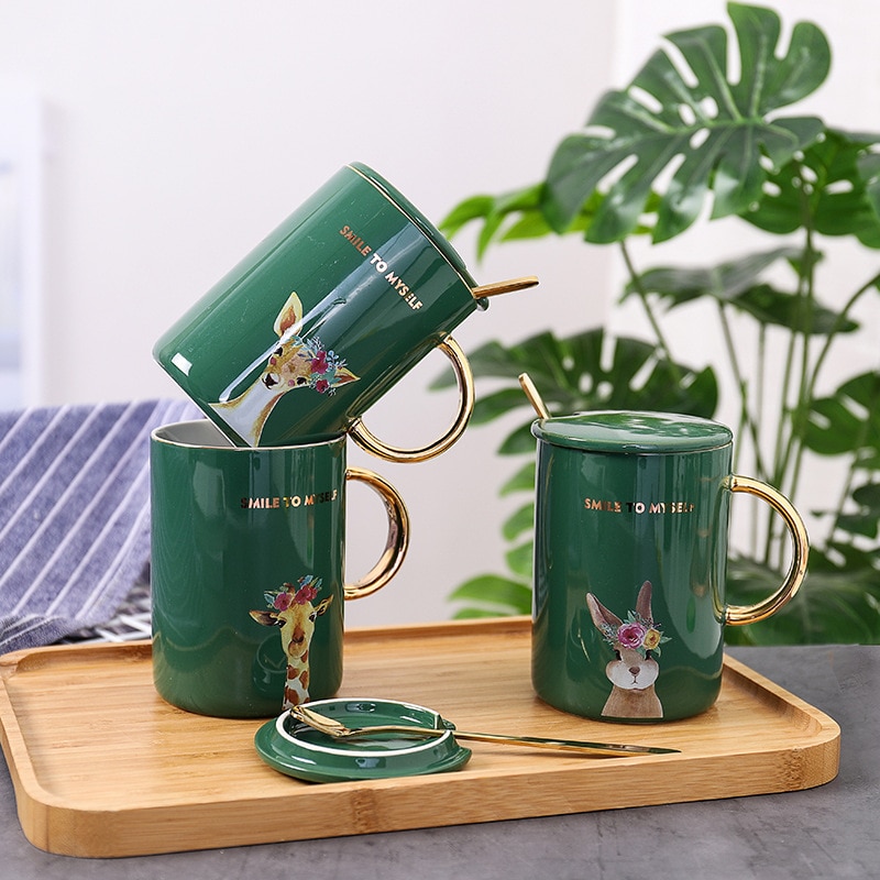 Guldgrønt hjorte mønster krus med ske låg, kontor business te krus drinkware krus, personlighed keramisk kaffekop