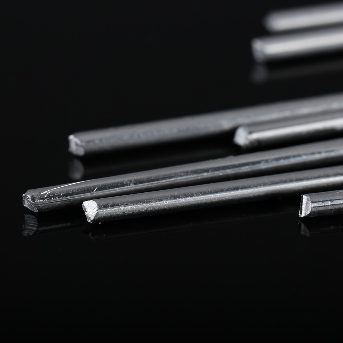 10pcs Welding Sticks Silver Color Low Temperature Welding Rods 2.4mm Dia Metal Aluminum Magnesium Welding Sticks Soldering Tool