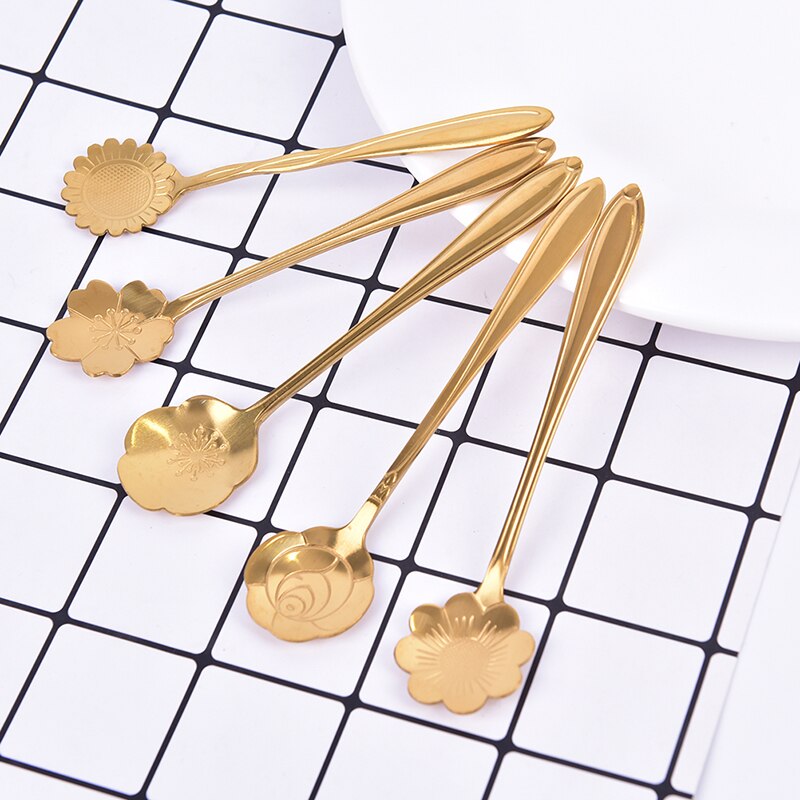 1pcs Stainless Steel Spoon Vintage Gold Flower Spoons Small Coffee Tea Spoon Fancy Sugar Dessert Teaspoon Bar Cafe Tableware