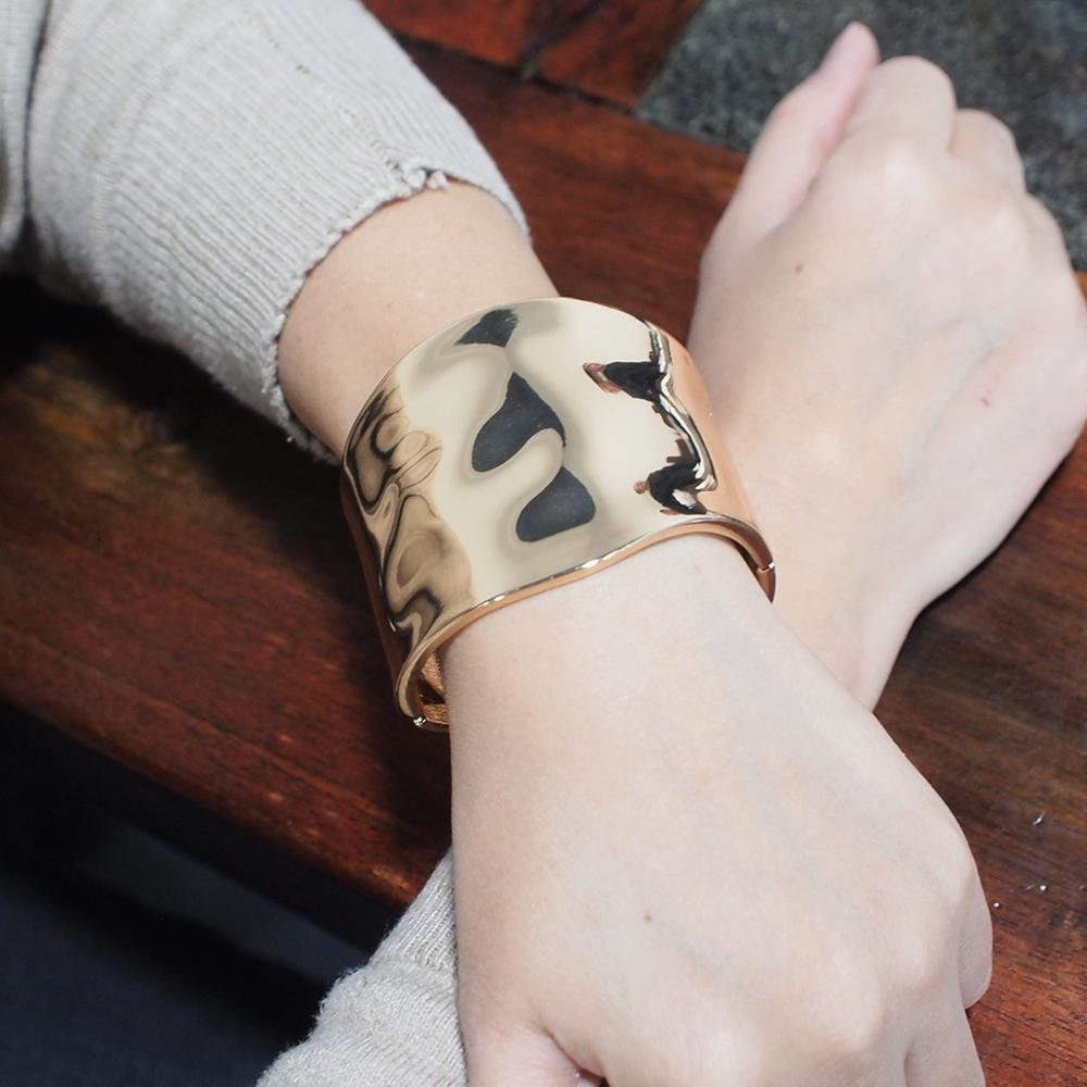 MANILAI punk irregular superficie de aleación brazalete pulseras brazaletes para las mujeres joyería de declaración grande de aleación brazalete de aleación al por mayor