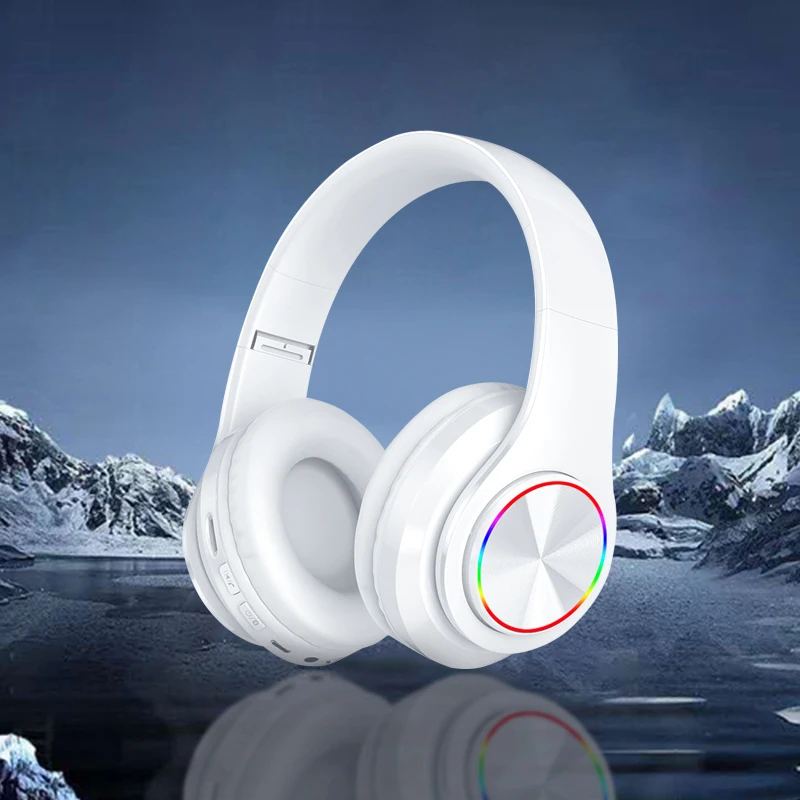 Draadloze Bluetooth-headset Opvouwbare hoofdtelefoon HiFi-stereo-oortelefoon met microfoon Ondersteuning SD-kaart FM voor Xiaomi Iphone Samsung-telefoon