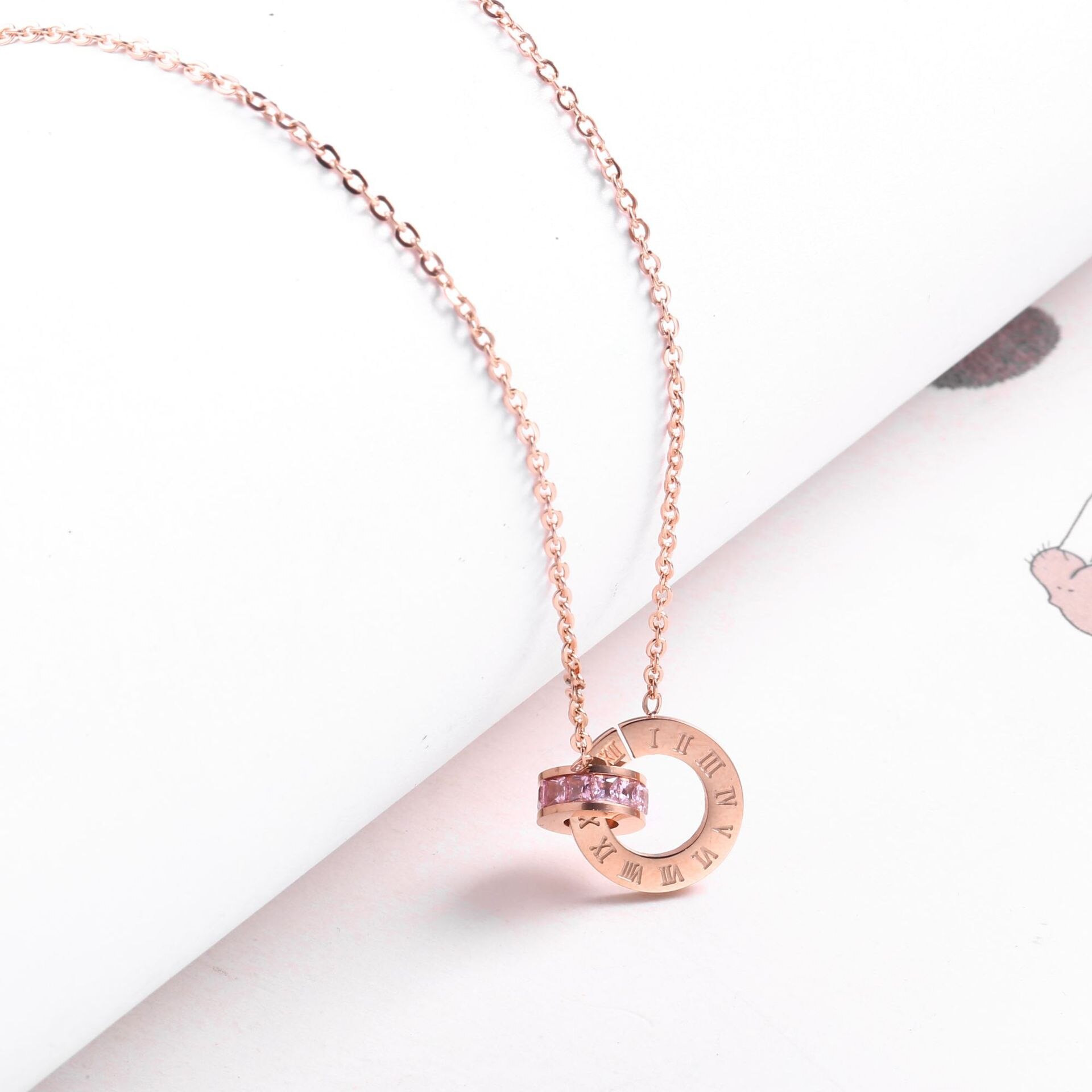 Estilo coreano jane sobre 18k ouro rosa titânio aço ornamento numerais romanos anel circular diamante conjunto colar feminino accessor: Rose Gold Rhinestone Pink