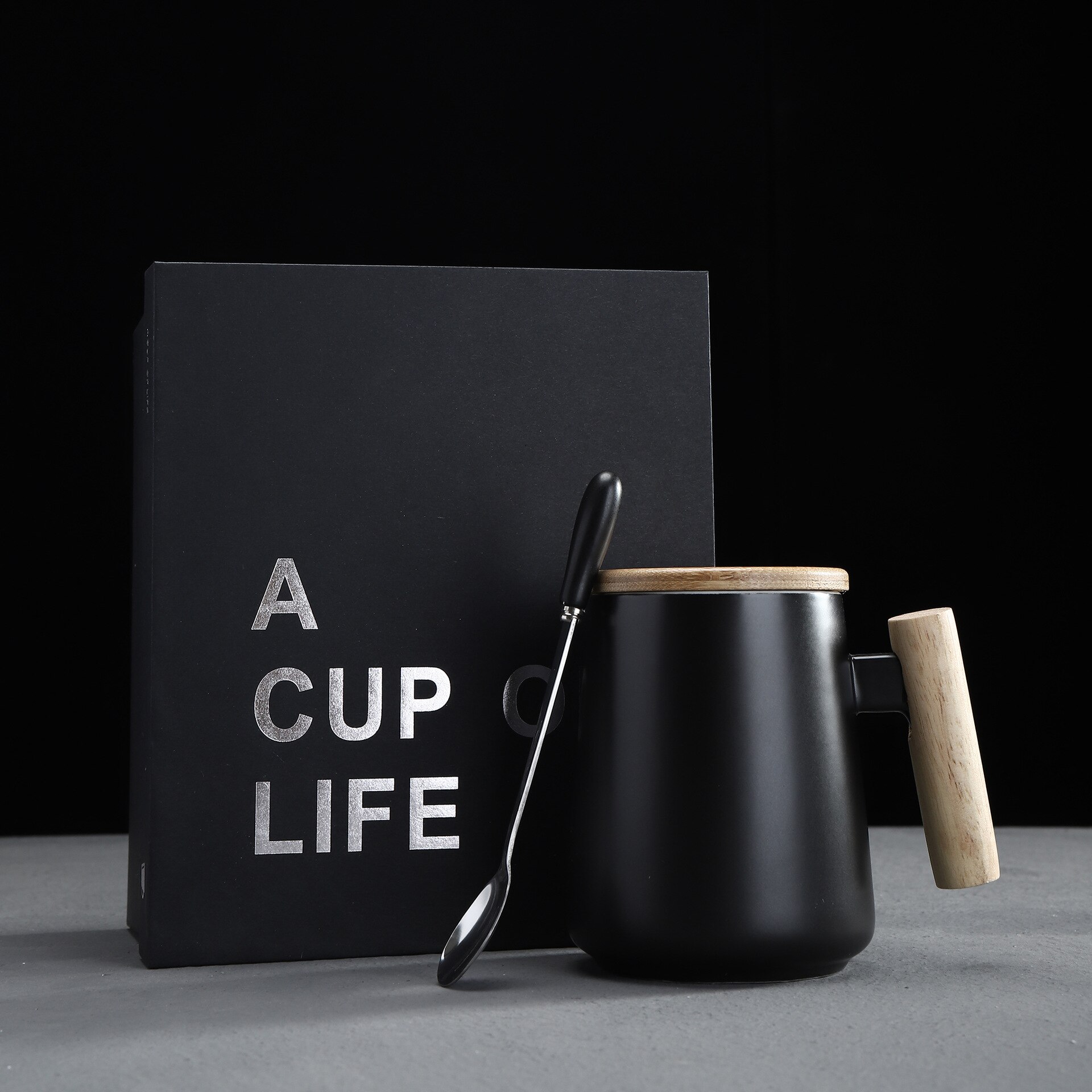 Creatieve Keramische Mok Houten Handvat Koffie Tumbler Cups Tazas De Ceramica Creativas Geurende Thee Melk Sap Cafe Tuimelaars Mokken